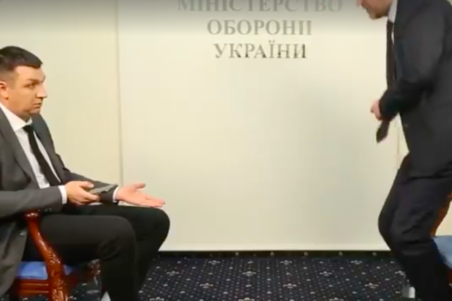 Я бачив різне, але мінстра оборони – істеричку я побачив уперше в житті, – журналіст про інтерв’ю з Міністром оборони